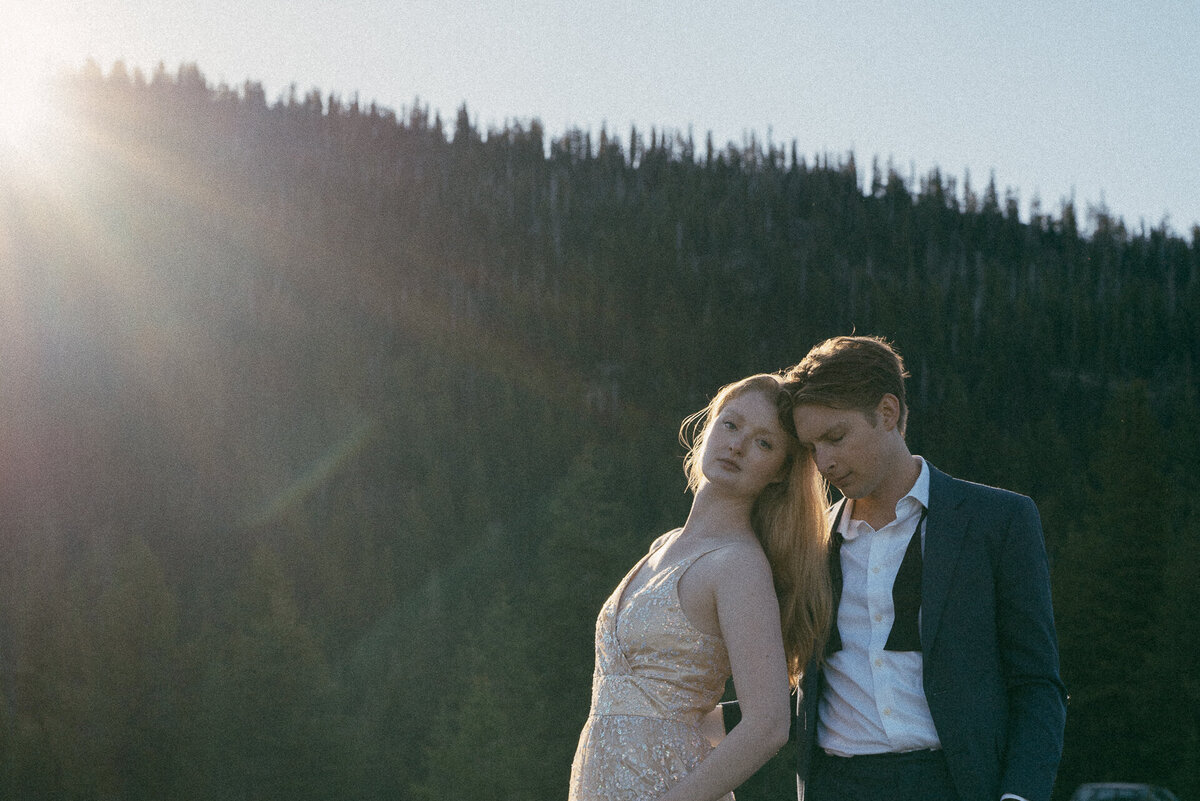 bend Oregon Photographer Sparks lake elopement-5