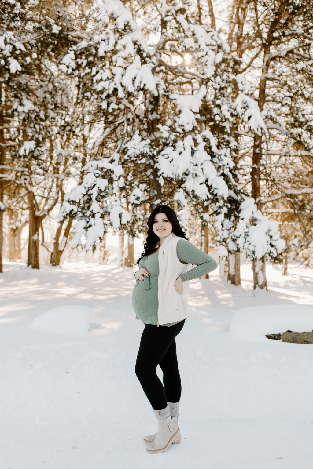 christina_ney_photography_wedding_engagement_lifestyle_photographer_dubuque_iowa_wedding_planning_assistance_adventurous_bold_laidback Family Photography75