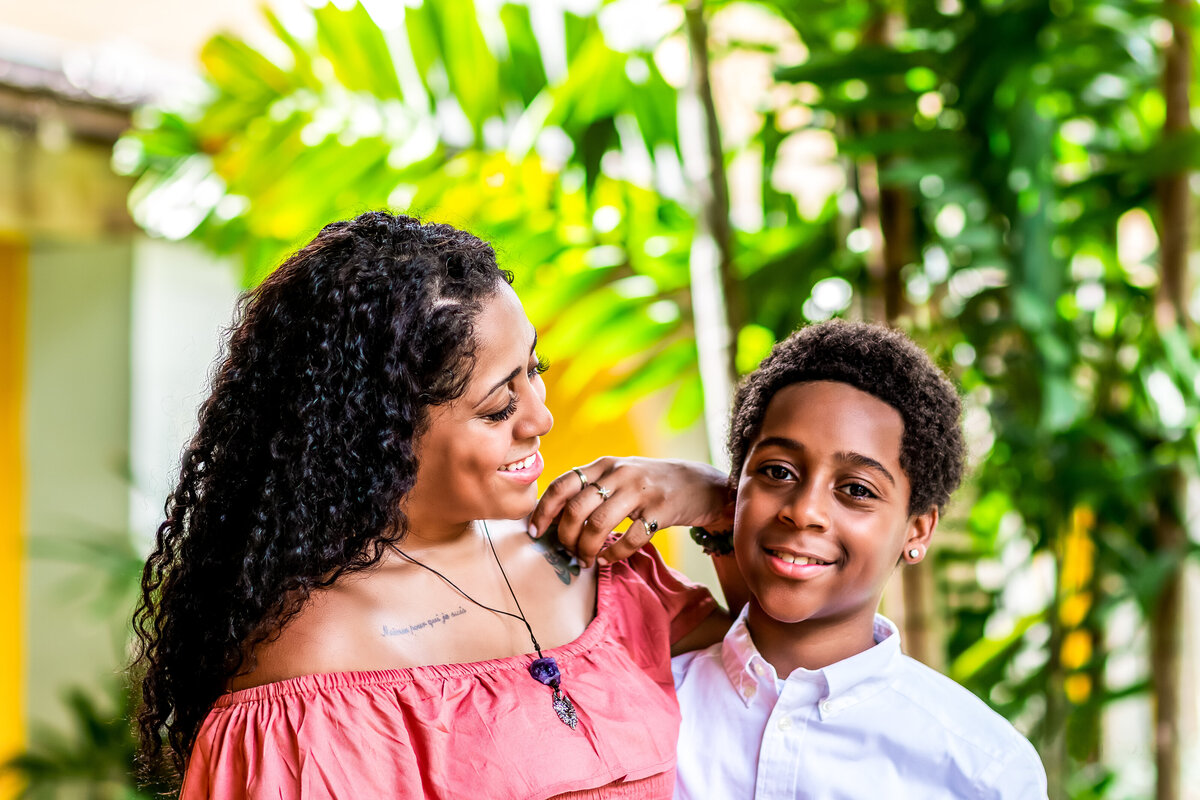 Black-Mom-and-Son-Family-Photography