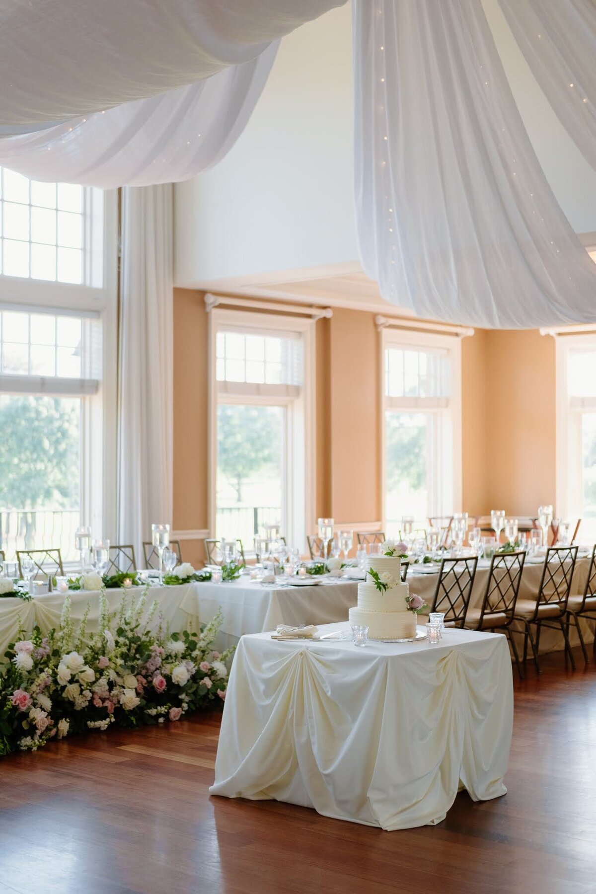 Nichole-Babiez-Photography-arrowhead-gold-course-country-club-summer-wedding-wheaton-geneva-chicago-photographer-illinois-editorial-luxury-destination--38