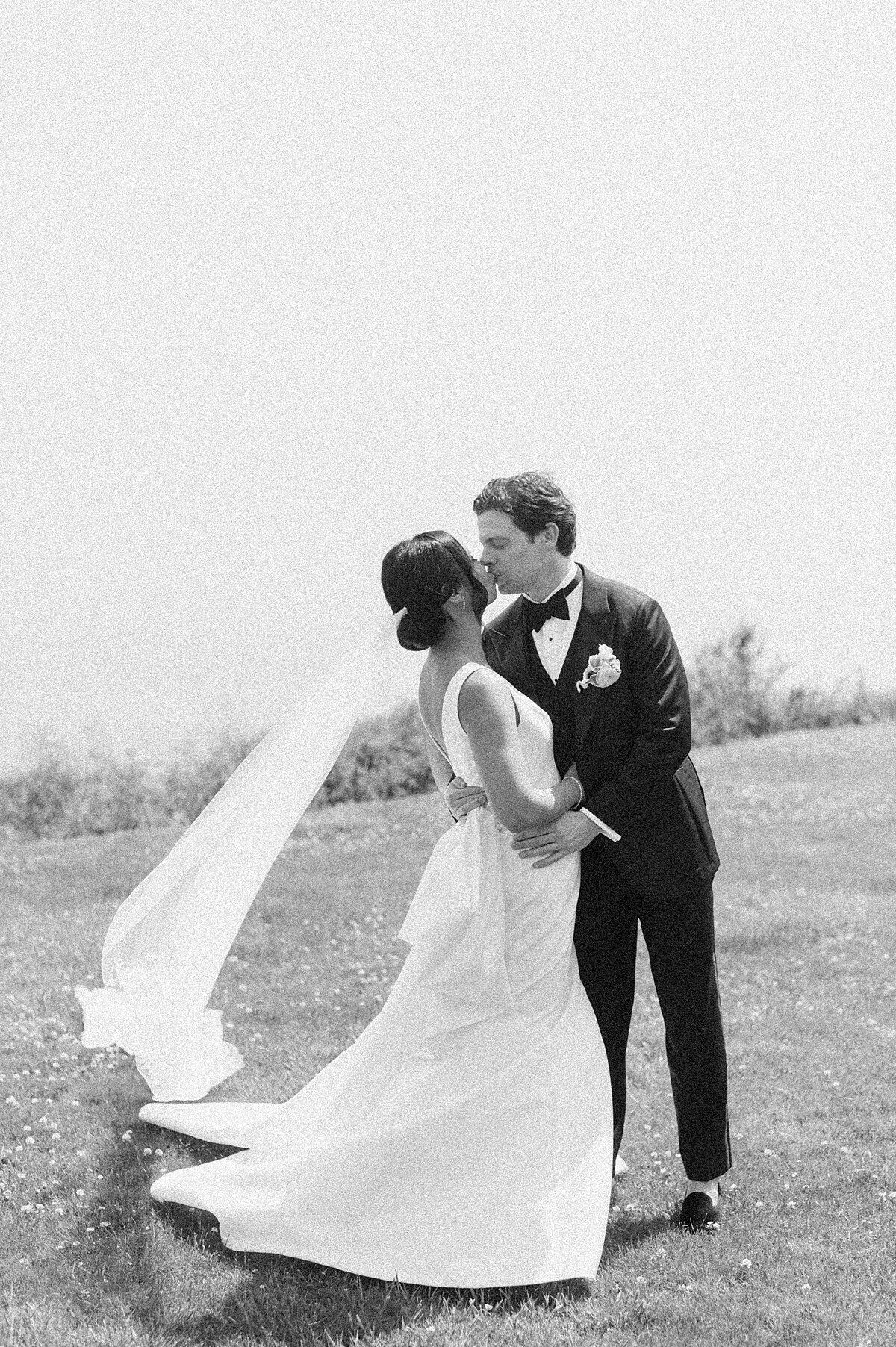 Tented Nantucket Wedding at The Westmoor Club_Jessica K Feiden Photography_0023