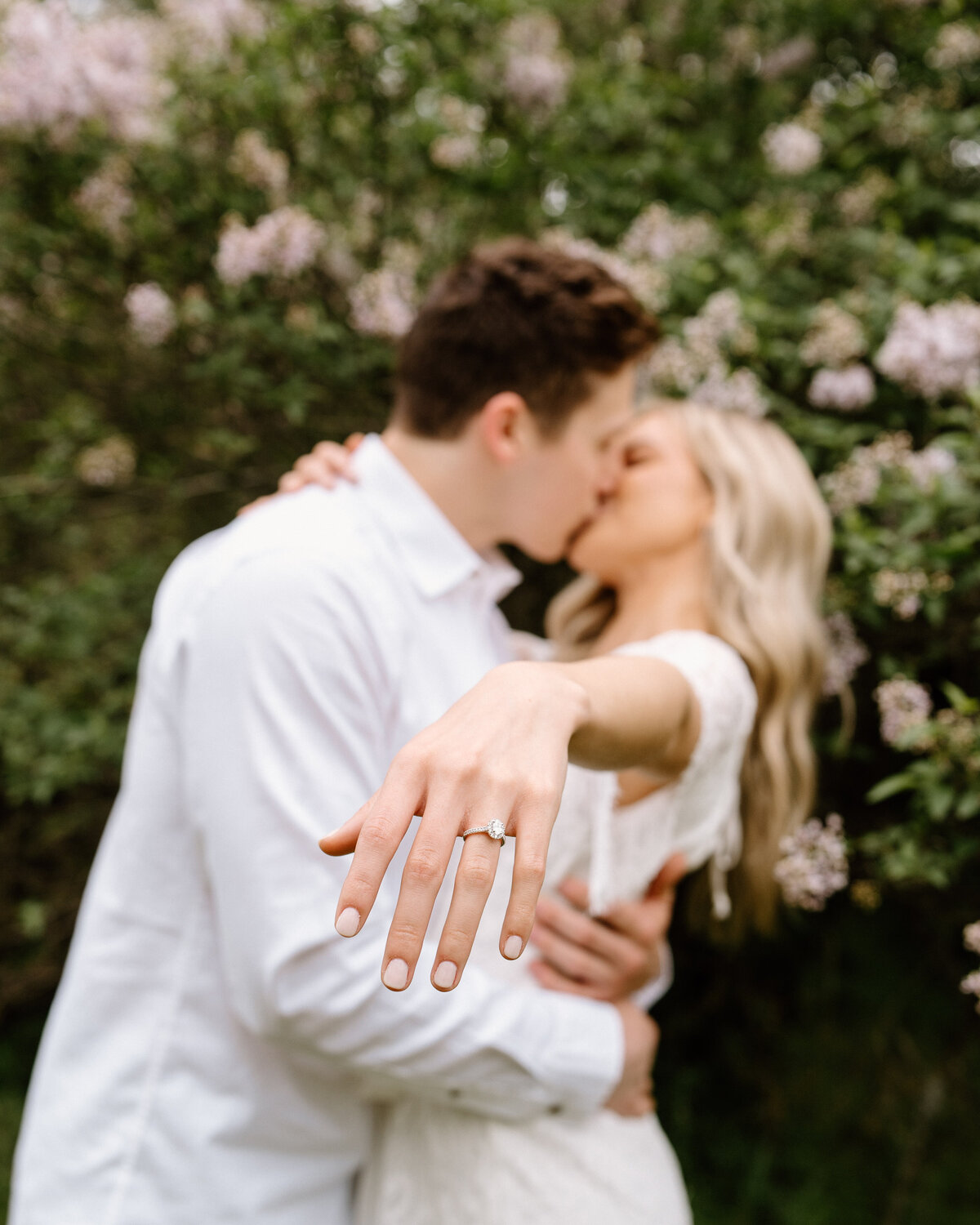 spokane_river_spring_engagement_session_03