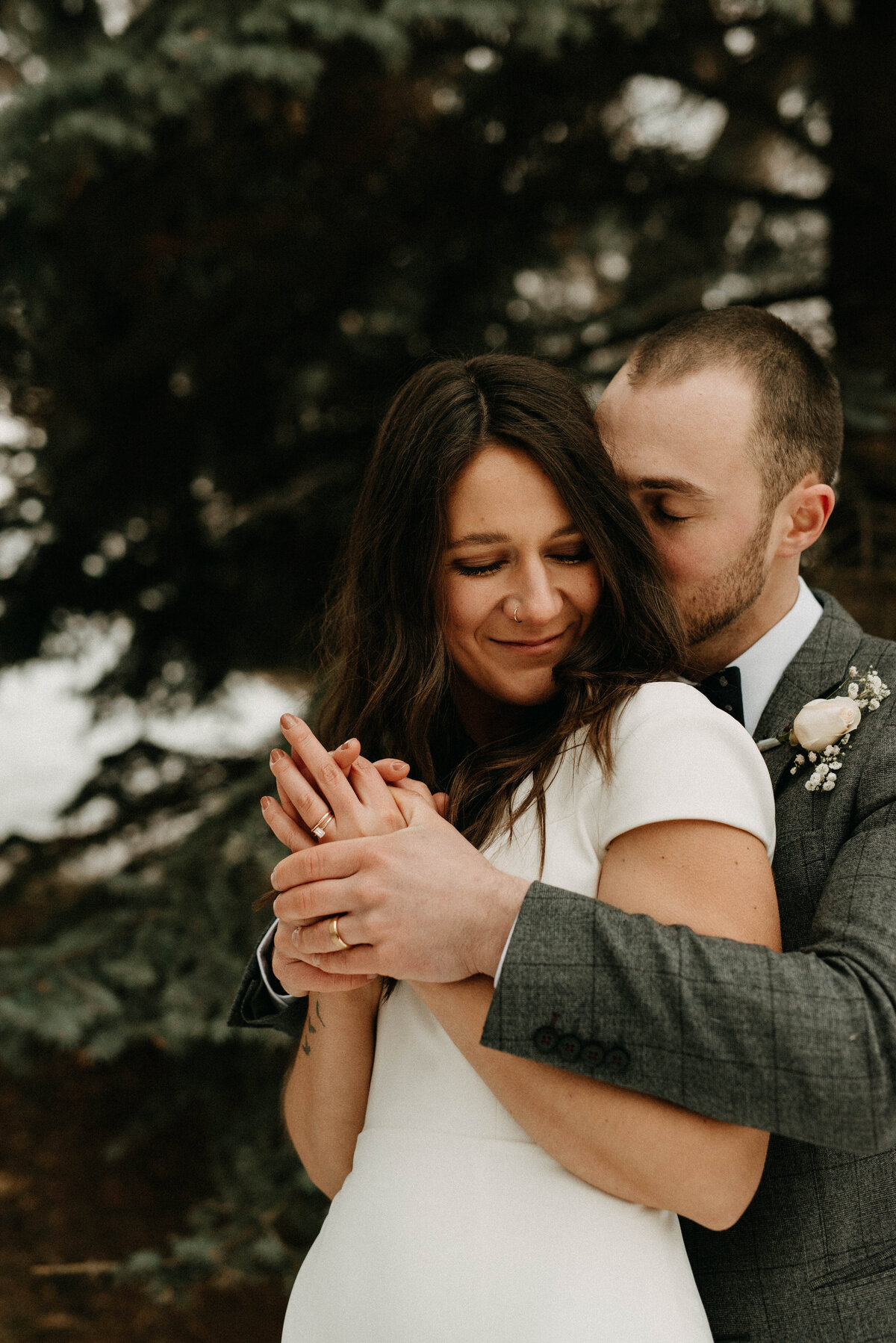 Revel Ash Studio - Winter Wedding - Classic Contemporary-10