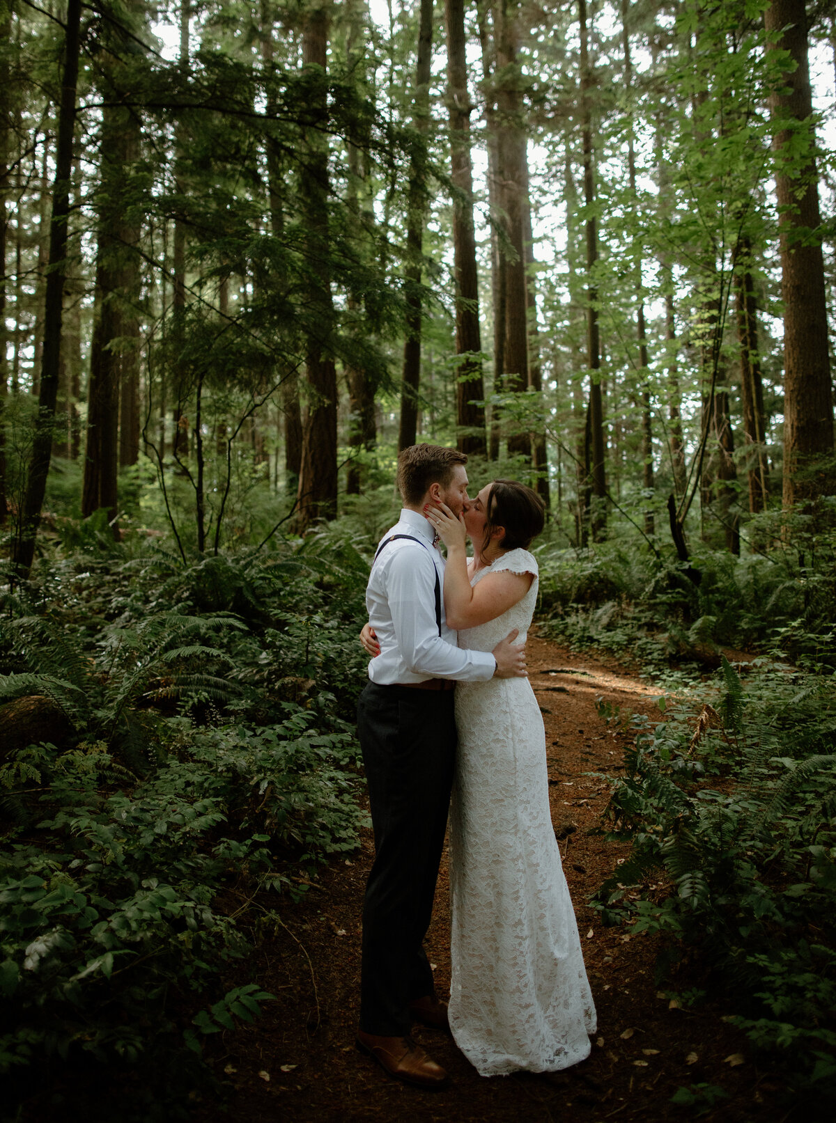 Forest-Wedding-Everett-Washington-11
