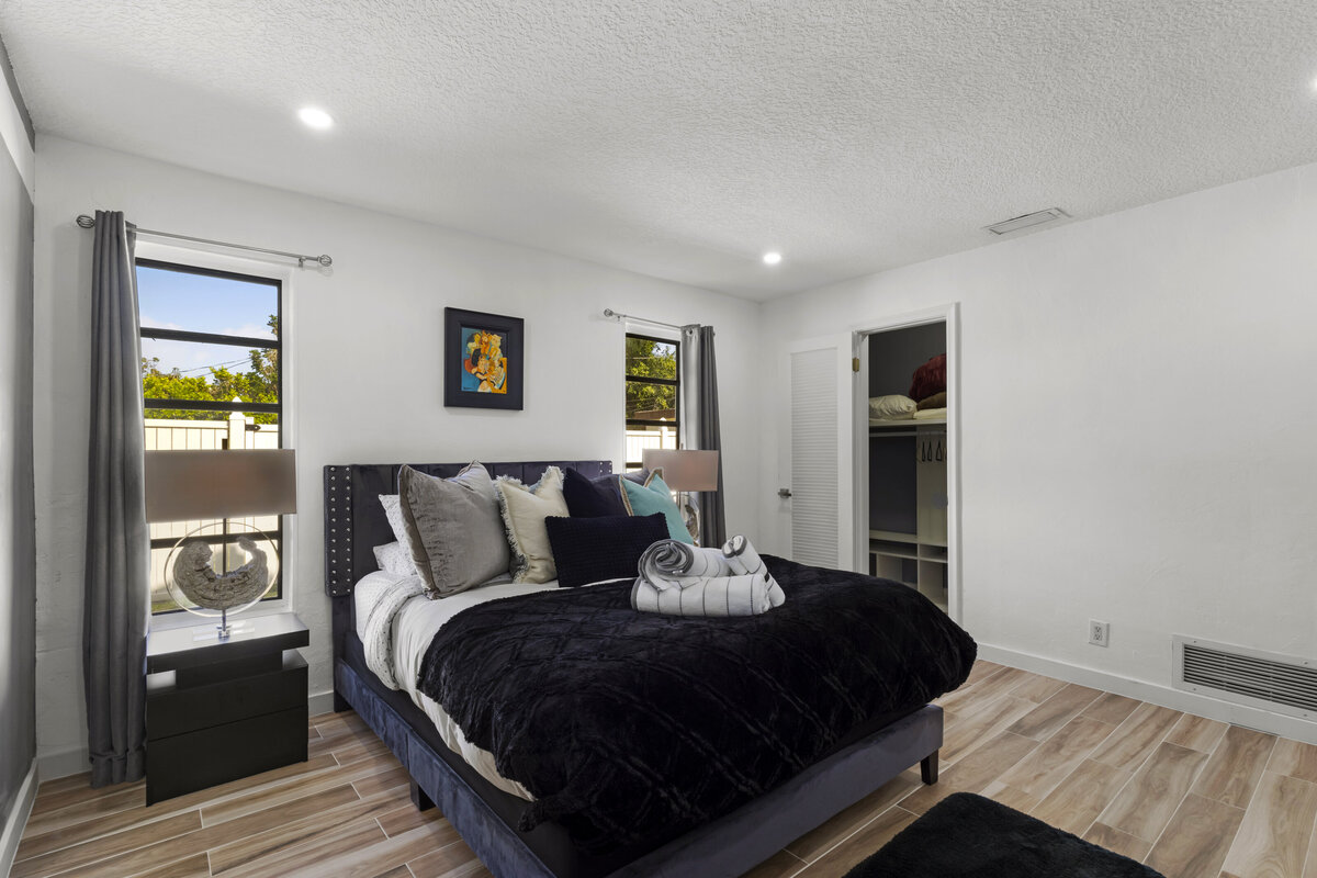 Bedroom 2 (2)