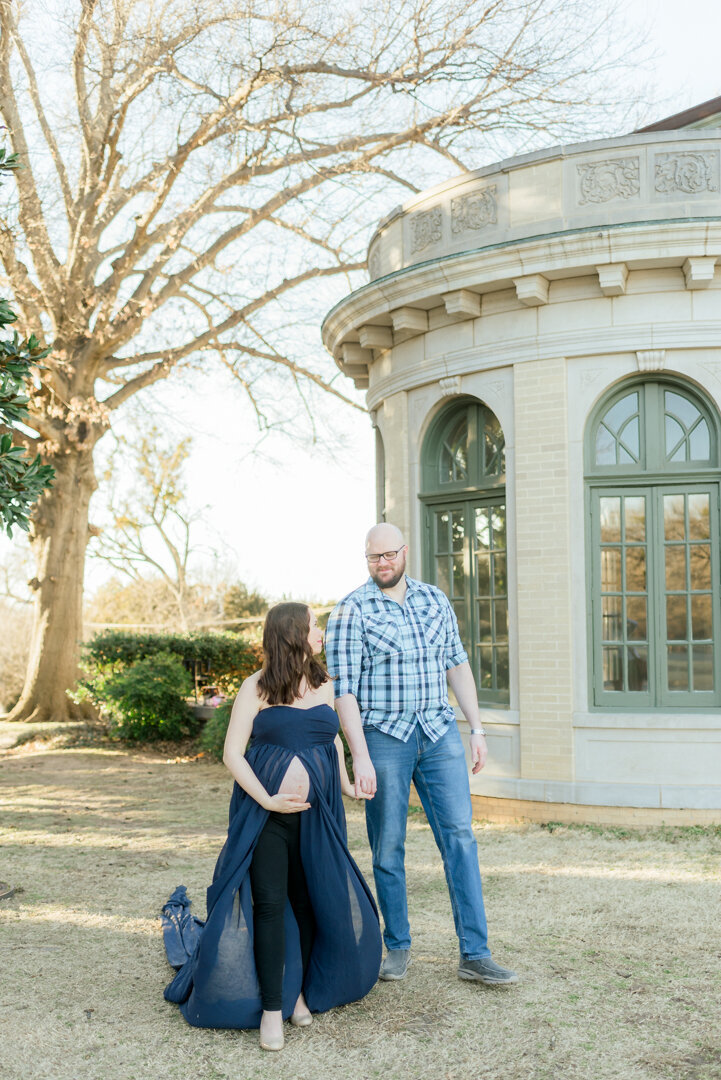 Rebekah and Rob Maternity Photography at Woodward Park Tulsa Oklahoma by photographer Elizabeth Kane (1 of 3)