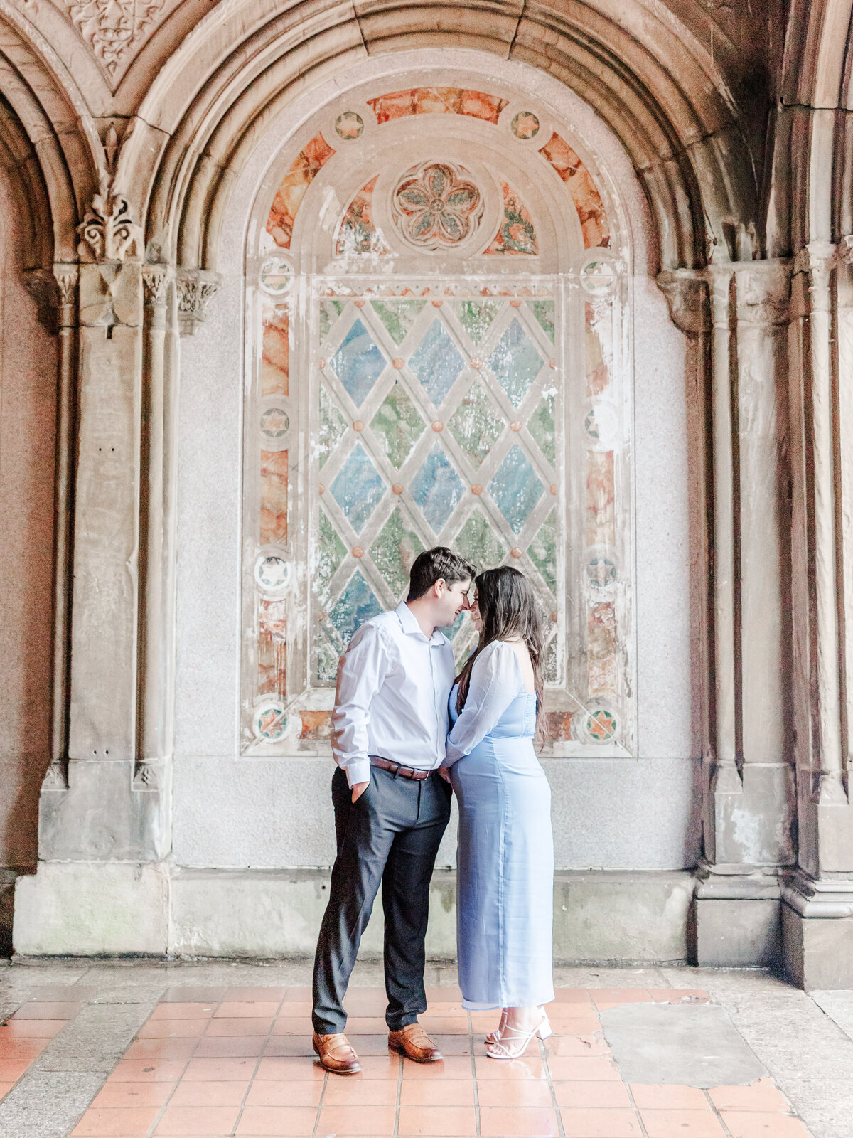 brittany-graf-photography-katie-mattingly-new-york-central-park-public-library-engagement-session-4