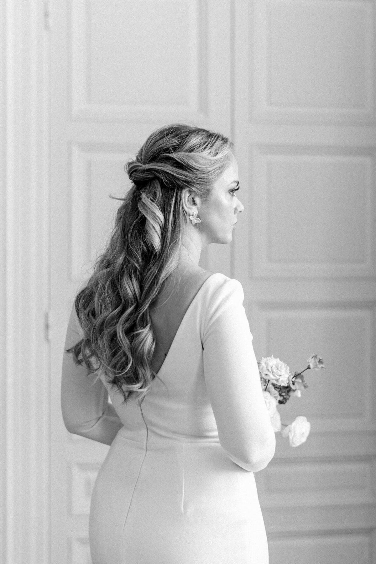 Maïlys Fortune Photography Husband Wife Wedding Weddings Photography France Switzerland Italy Timeless Dreamy Imagery Bilingual French English Destination Weddings Destination Wedding Provence French Riviera Paris Lake Como Tuscany46