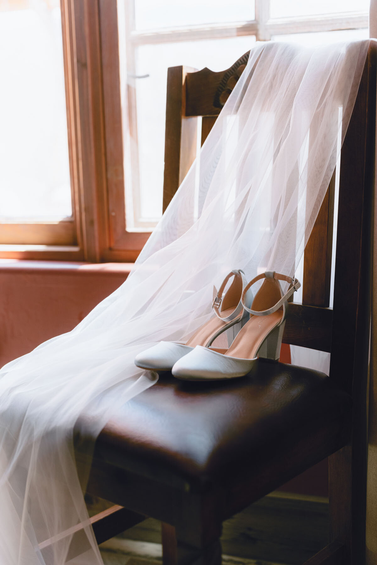 Tucson wedding photographer image at Tanque Verde Ranch