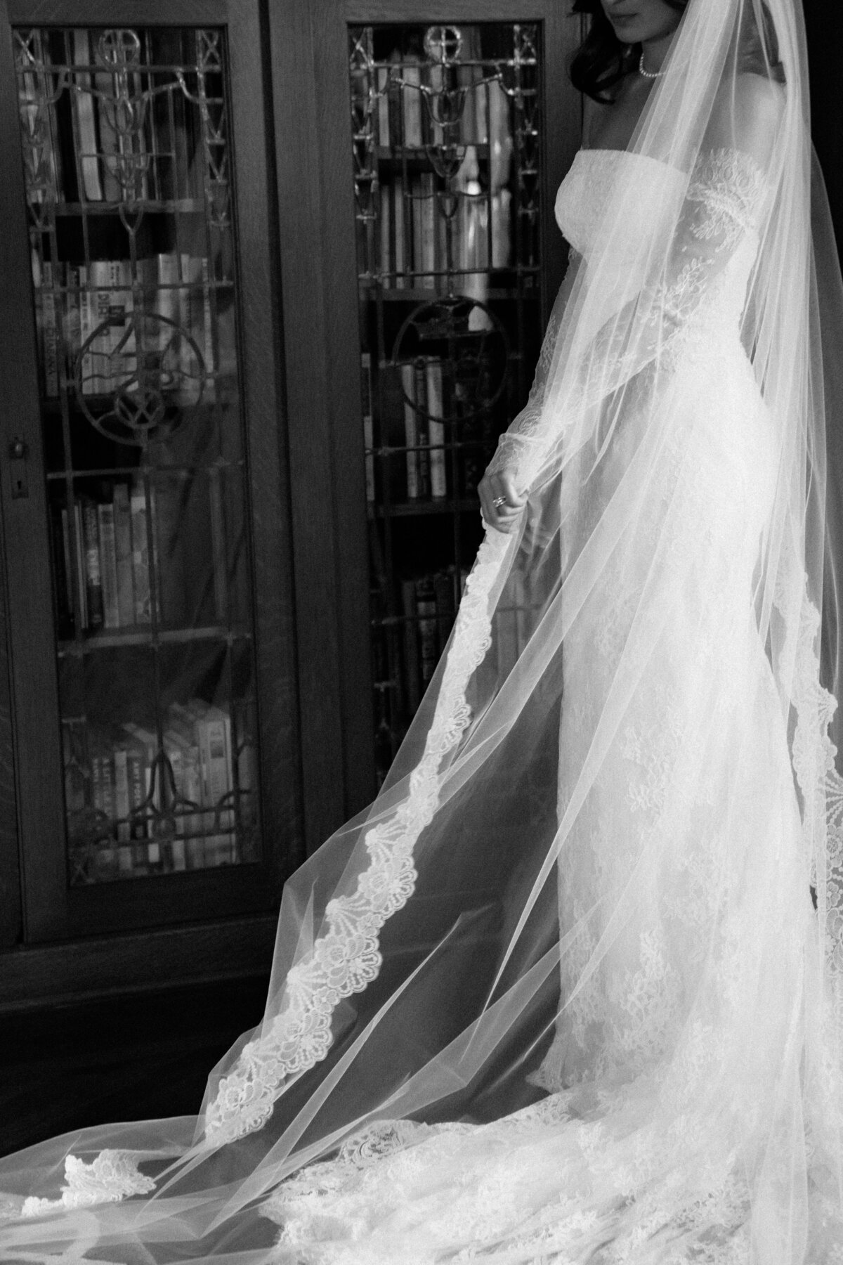 custom-sleeves-and-veil