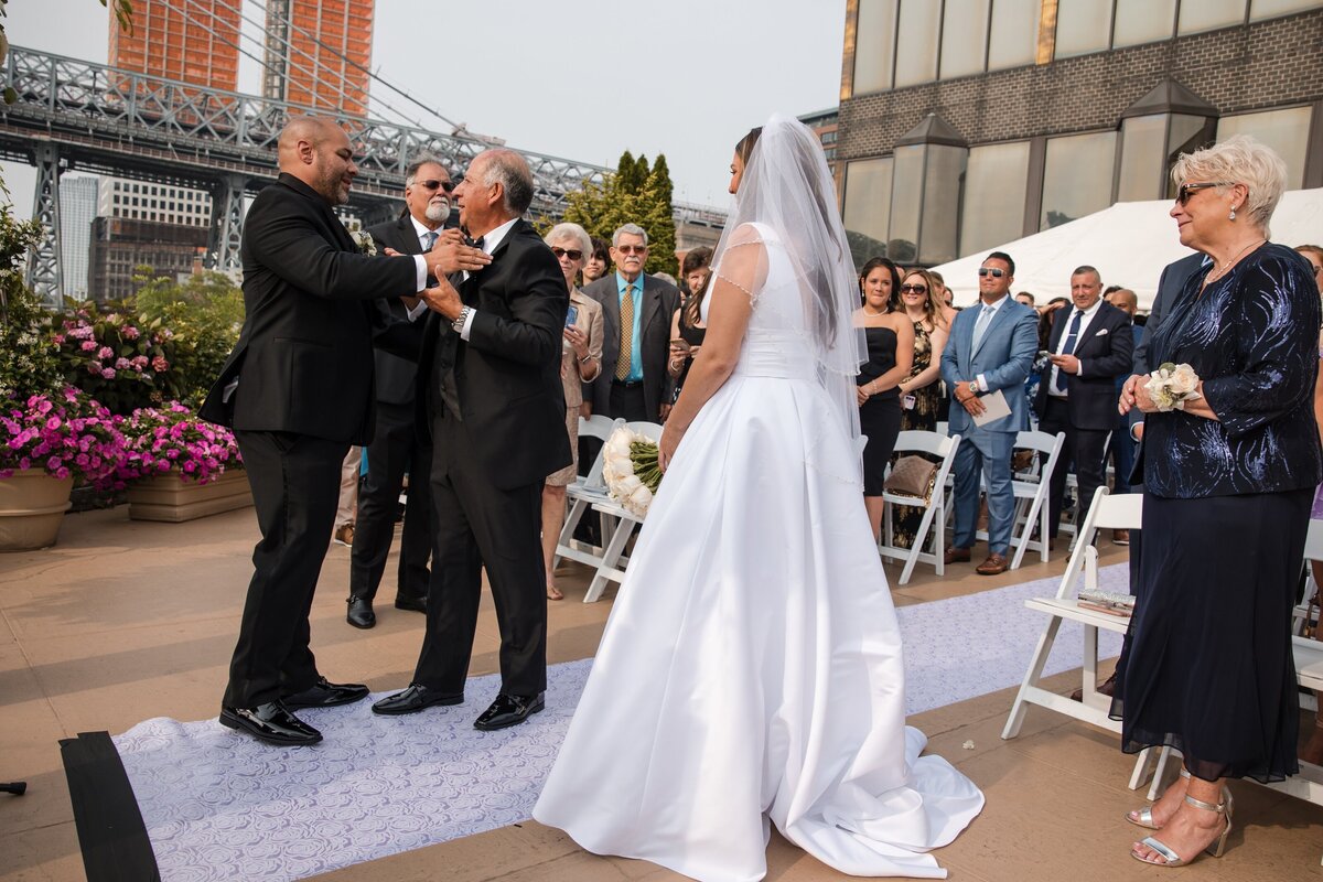 Giando-wedding-ceremony-the-Motas-6b