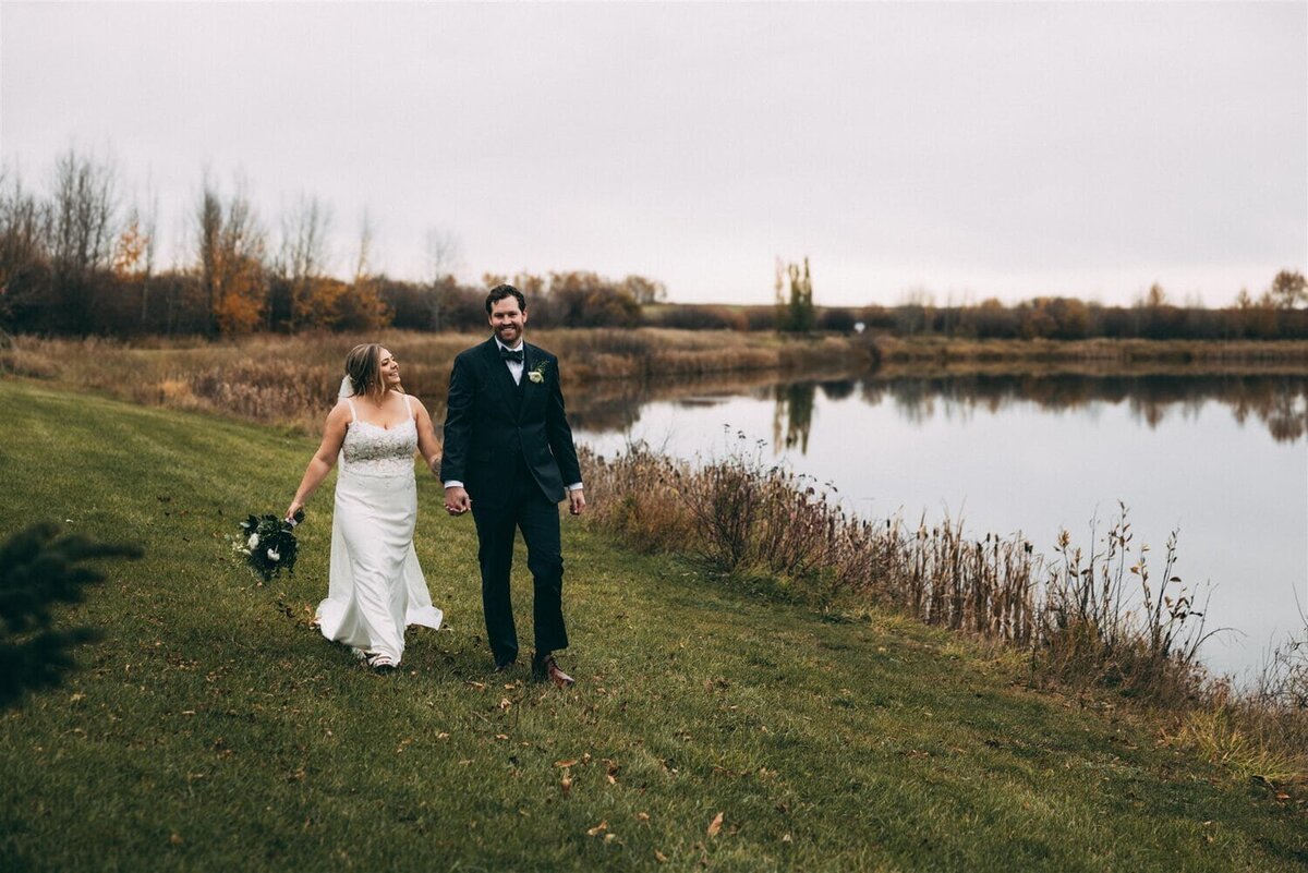 Alberta elopement and micro-wedding galleries by Allie Knulls Photography