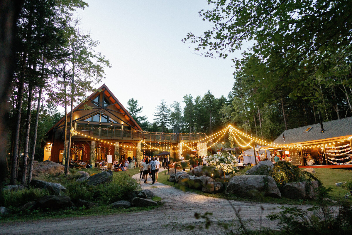 Lakefalls_Lodge_NH_Indian_Wedding_LevKuperman_015