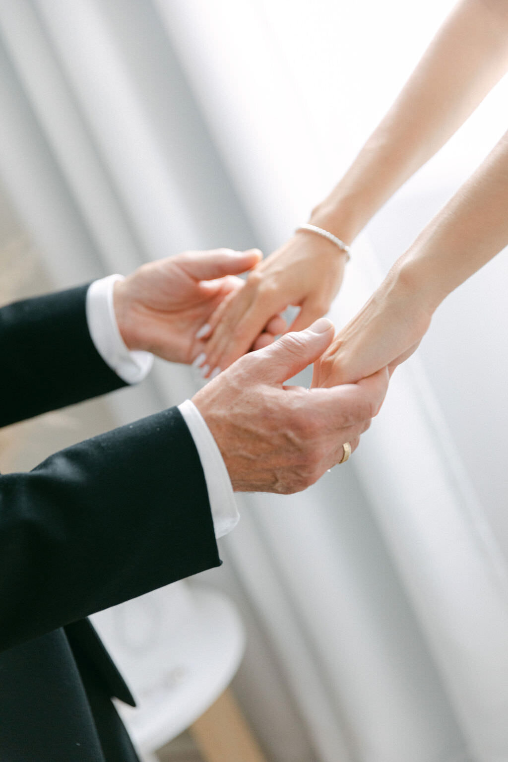 Cathédrale Marie-Reine-du-Monde Wedding_montreal best wedding photographer | luxury moment photography-7485
