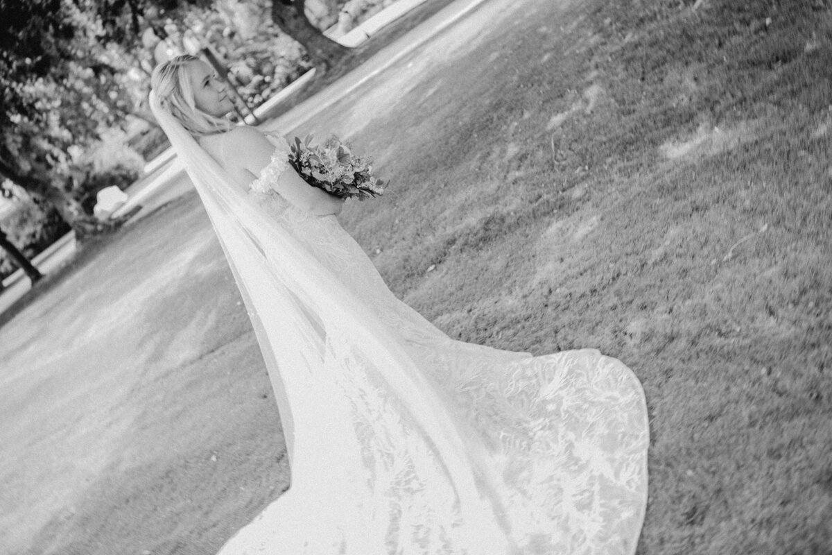 Bride and groom in Jamaica at Sandals Resorts at sunset – destination wedding photography by Tori Nichole Photography.