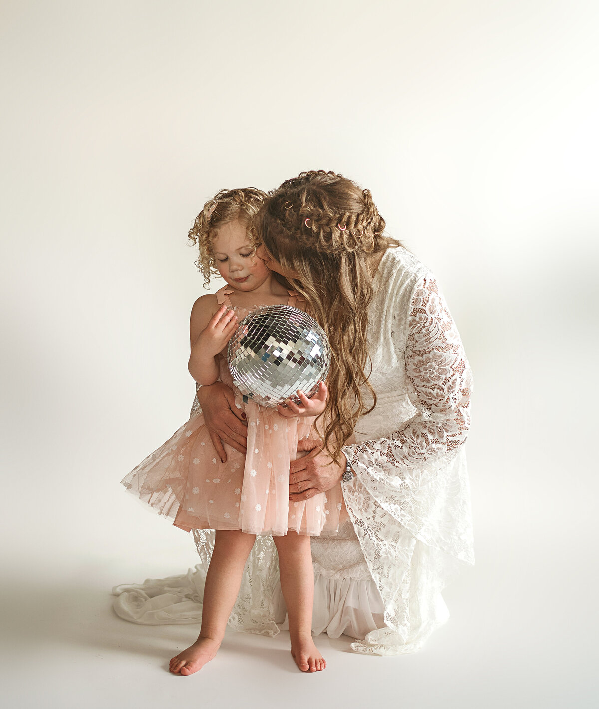 Buffalo NY WNY and Rochester NY family photographer. Lewiston ny williamsville ny amherst ny clarence ny newfane ny lockport ny medina ny family photographer
