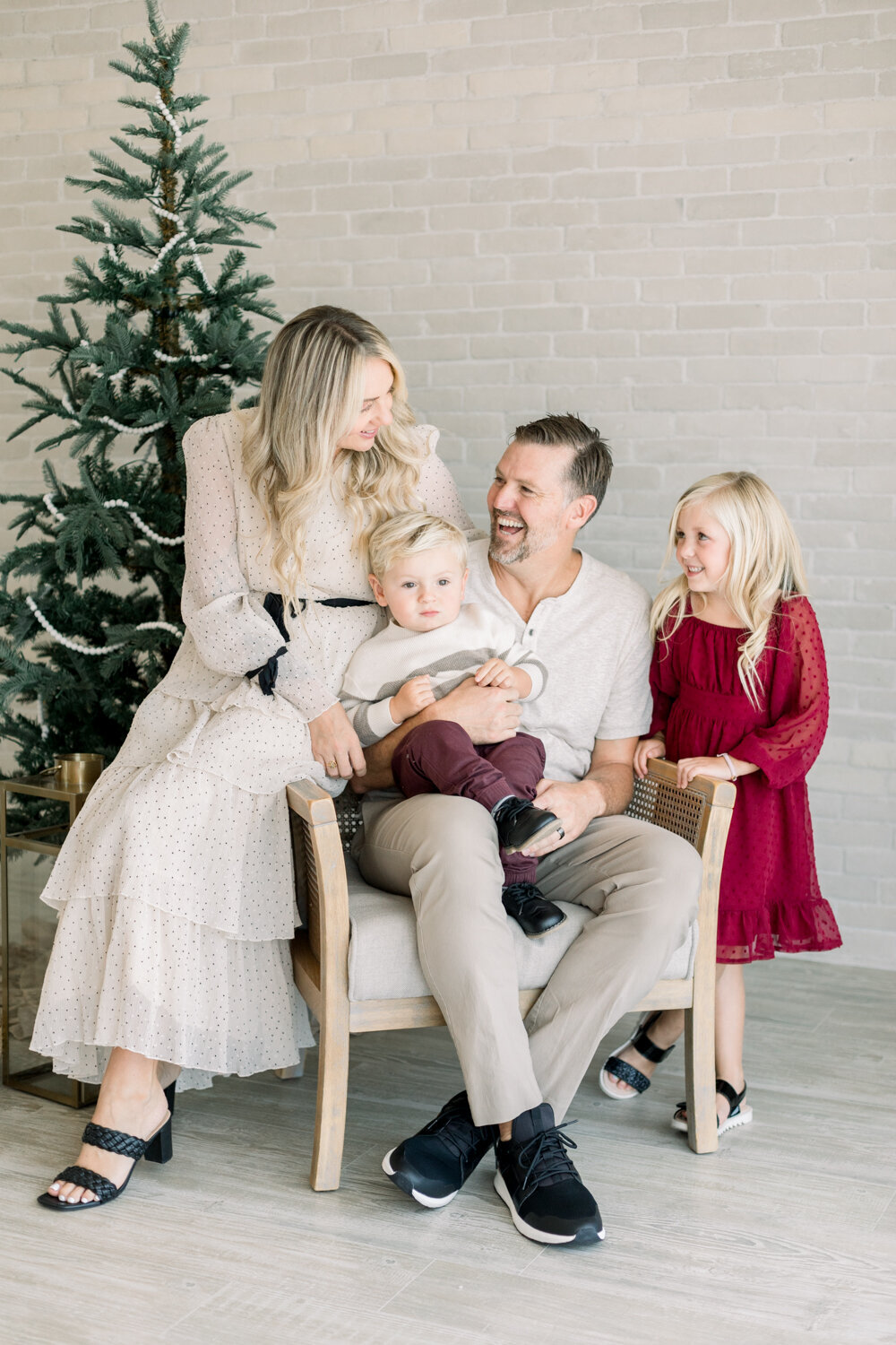 The Villa-Orange County Holiday Mini Session-084