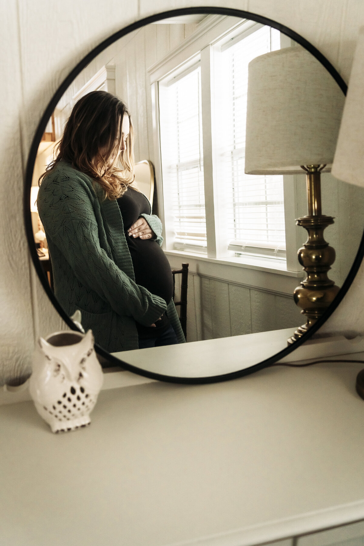 Buffalo, NY and Rochester, NY and WNY Maternity photographer. Newfane, NY Lockport NY Wilson NY Lewiston NY Amherst NY Medina NY Barker NY Williamsville NY East Aurora NY Maternity Photographer