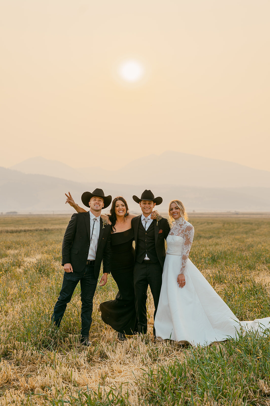 presley-gray-photo-Deerlodge-rustic-western-Montana-wedding-5916