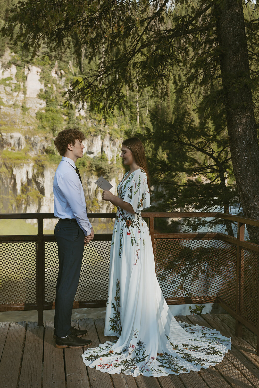 tanya-davids-photo-film-mesa-falls-yellowstone-rexburg-island-park-destination-storytelling-documentary-wedding-elopement-phototgrapher-idaho-57