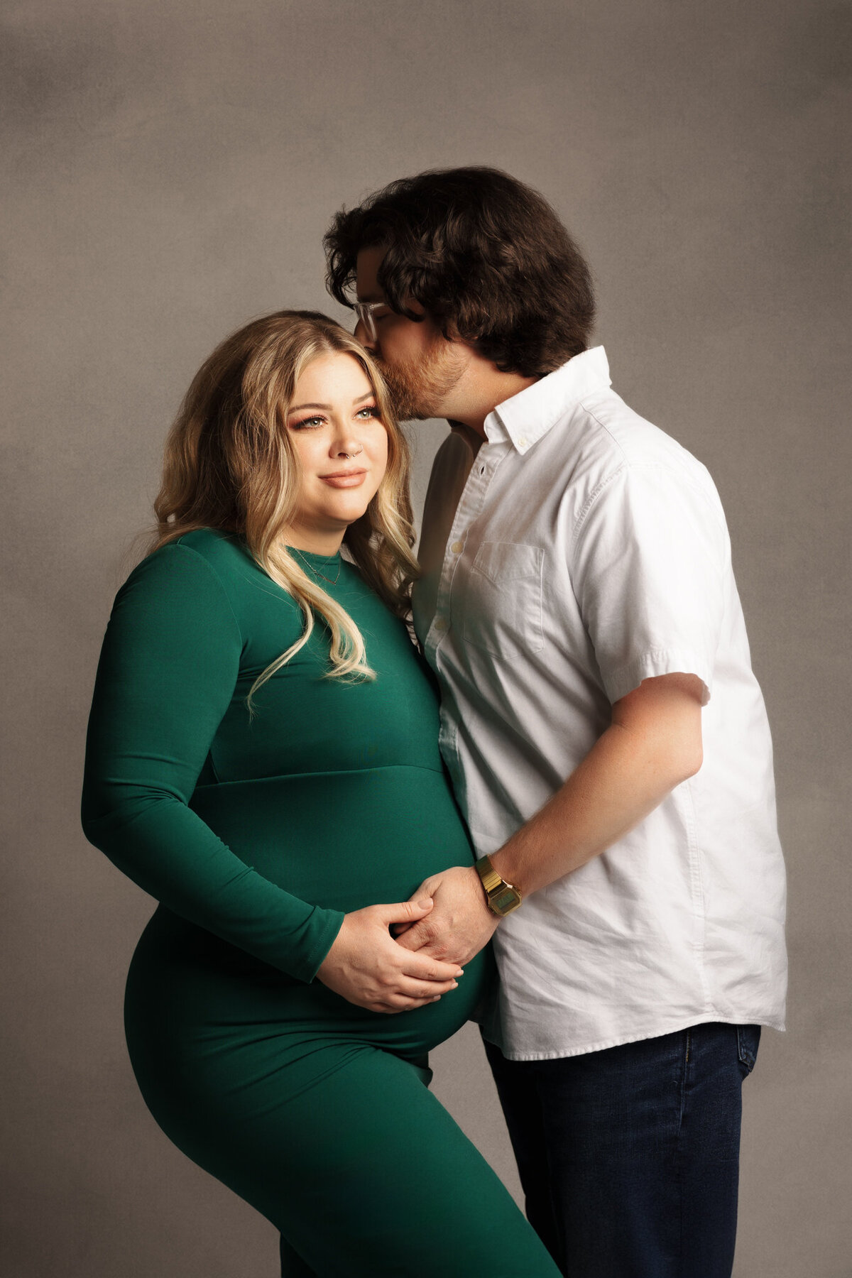 Best NW Arkansas maternity photographer, maternity photography near me, maternity portraits NW Arkansas, pregnancy photoshoot near me