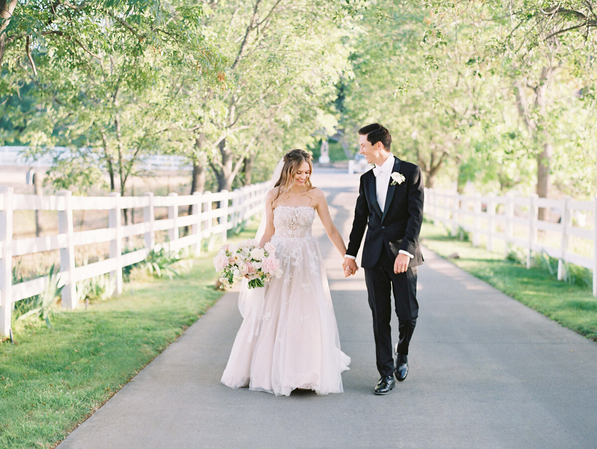 Lisa-Leanne-Photography_Saddlerock-Ranch-Wedding_Malibu-Wedding_Southern-California-Wedding-Photographer_44