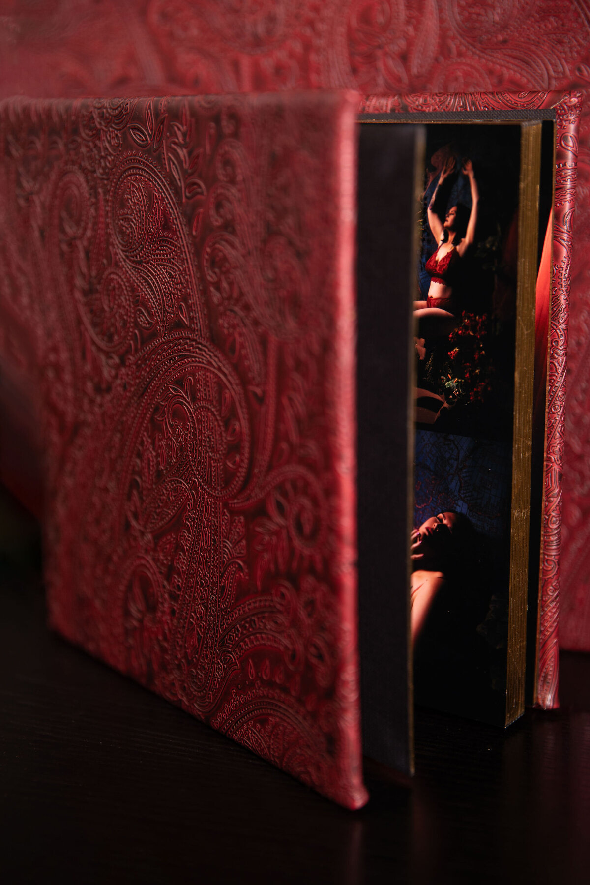 Luxury boudoir product keepsake capturing and preserving your treasured memories in Scottsdale, Arizona684