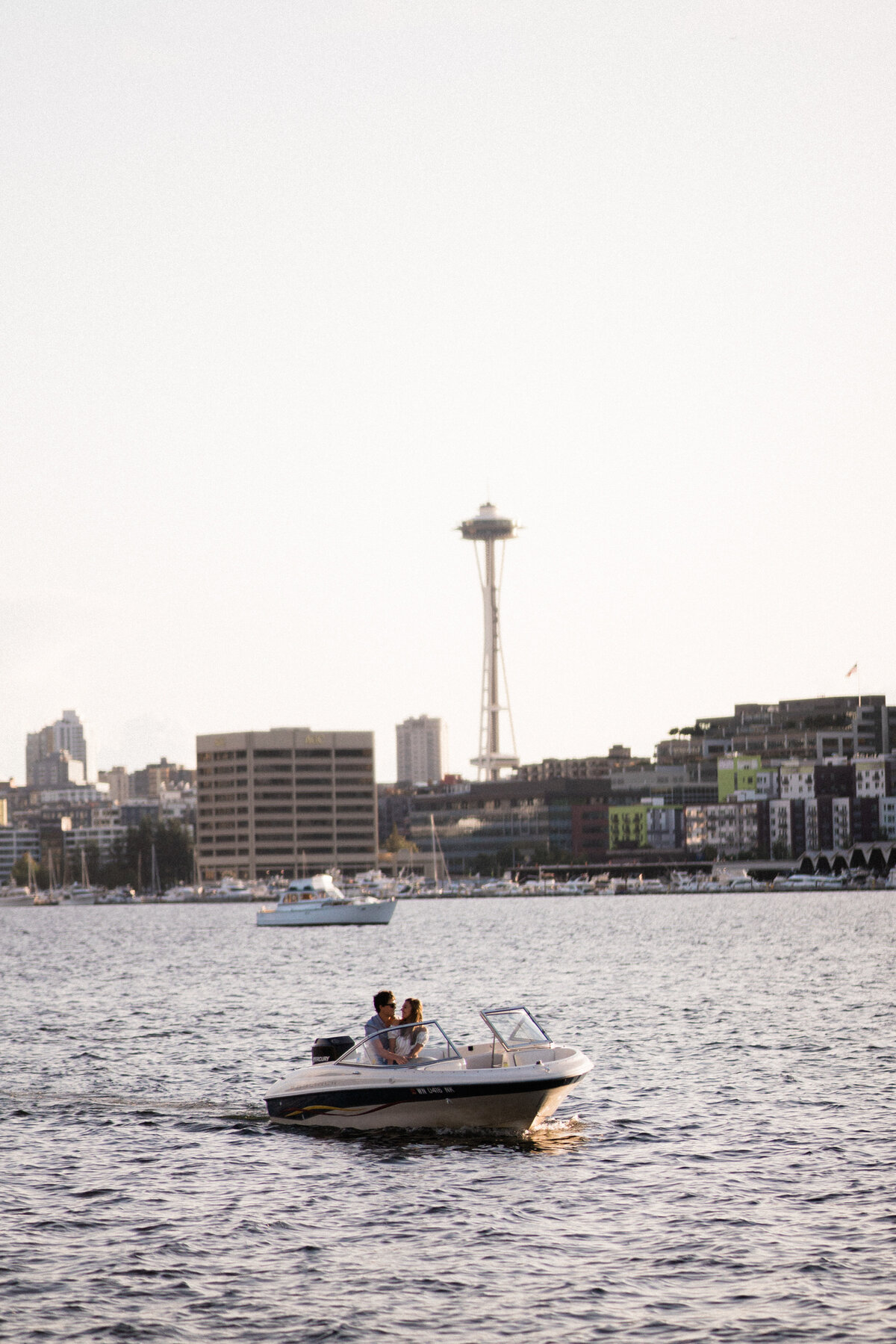 south-lake-union-engagement-photography-seattle-wedding-photographer-and-videographer-33
