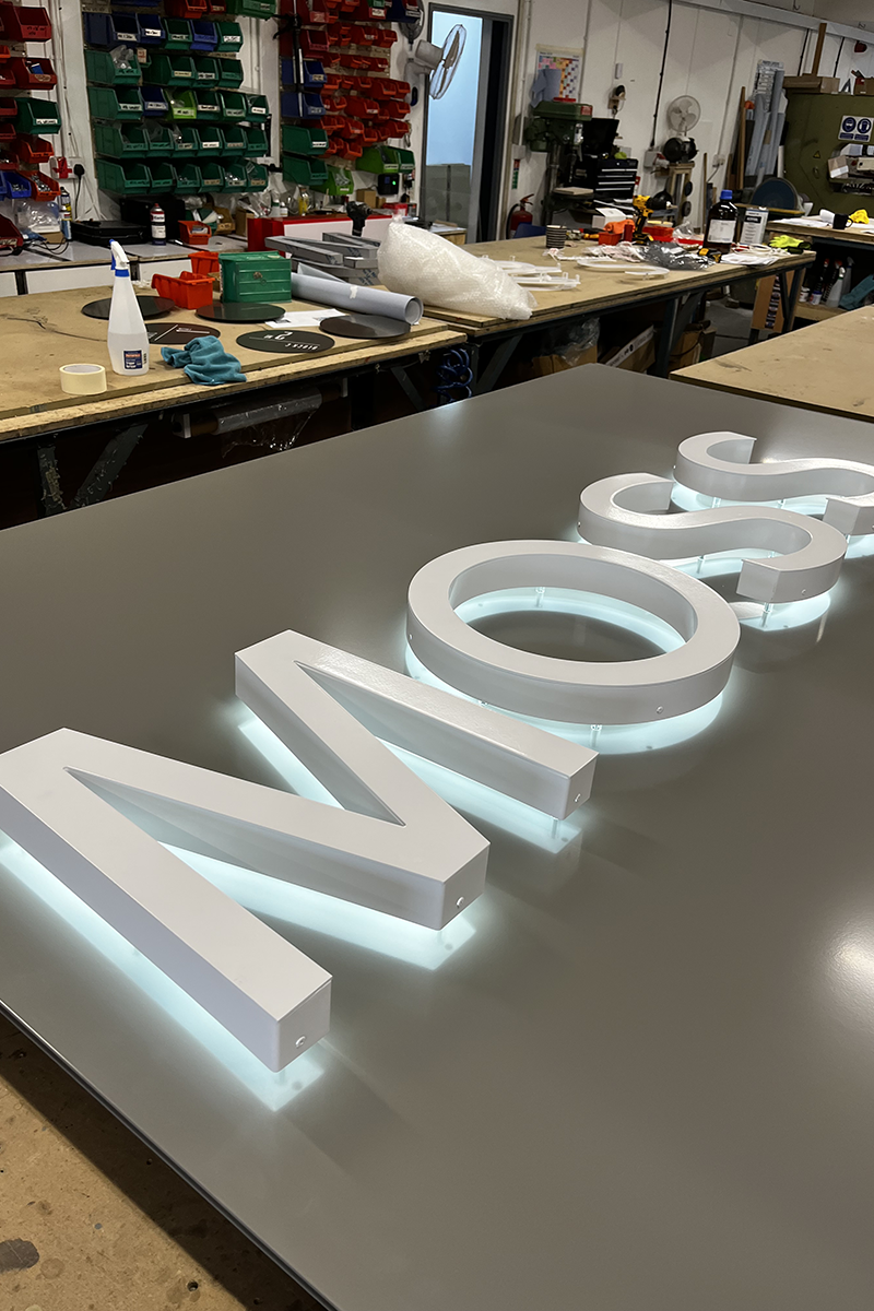 ellis-signs-built-up-letters-with-cool-white-halo-illumination