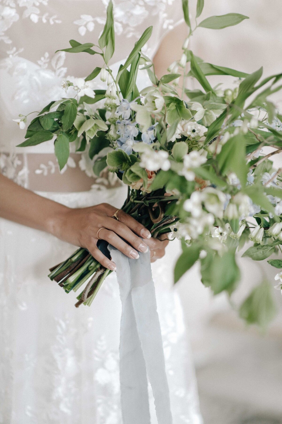 27_Provence_Luxury_Wedding_Photographer (59 von 105)_A luxury wedding photographer in Provence. Discover the work of fine art and fashion photographer Flora and Grace in France.