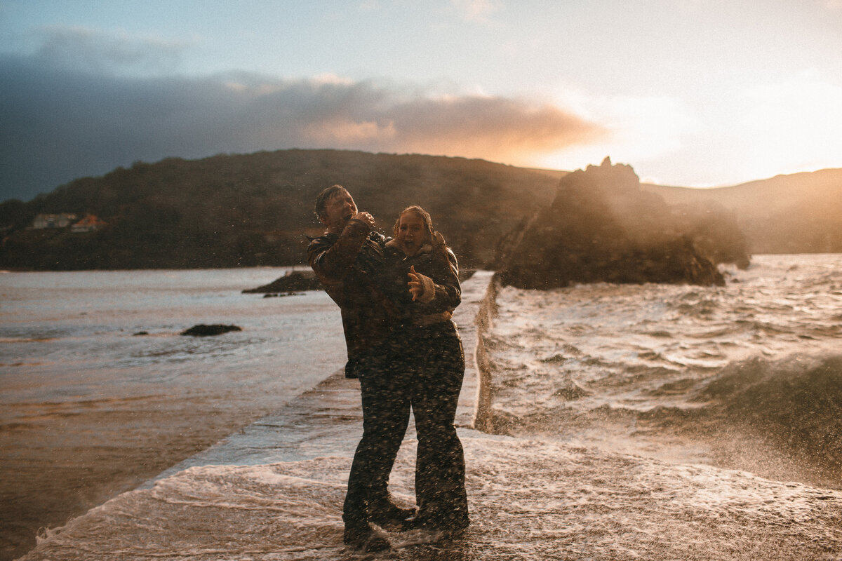 Engagement shoot_couples session_wild winter shoot_Hope Cove_037