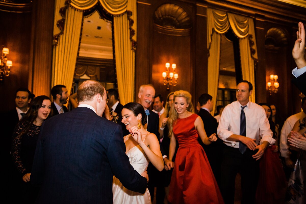 AbieLivesayPhotography-DuquesneClubWeddingPhotographer-AlexandraColin-SP-77