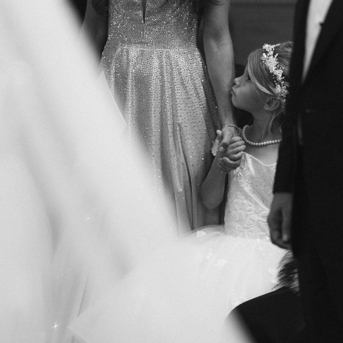 Four-Seasons-Toronto-Luxury-Wedding-Photographer-Raphaelle-Granger-16