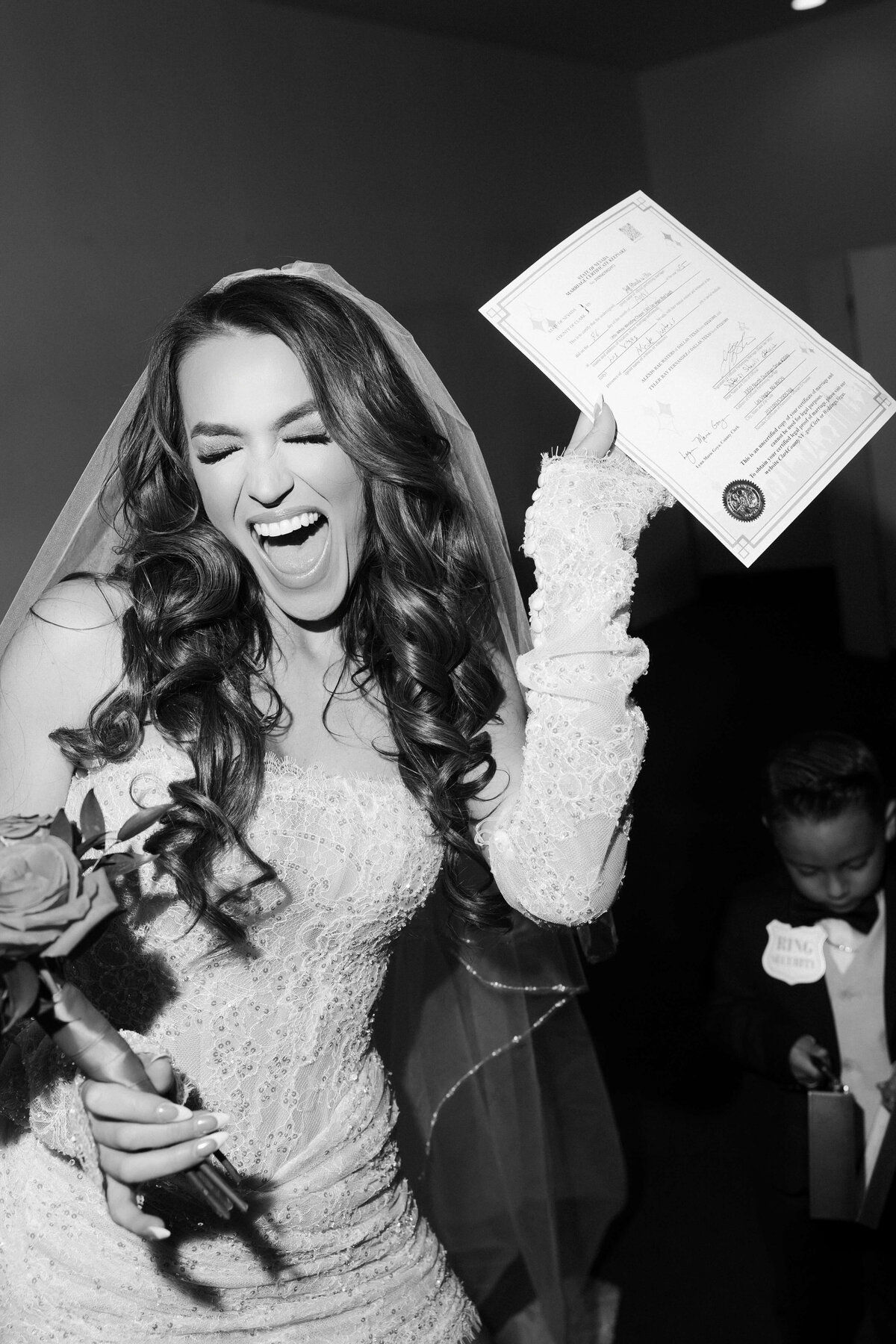 64riskyexposure_alexis-tyler_las-vegas-elopement-photography