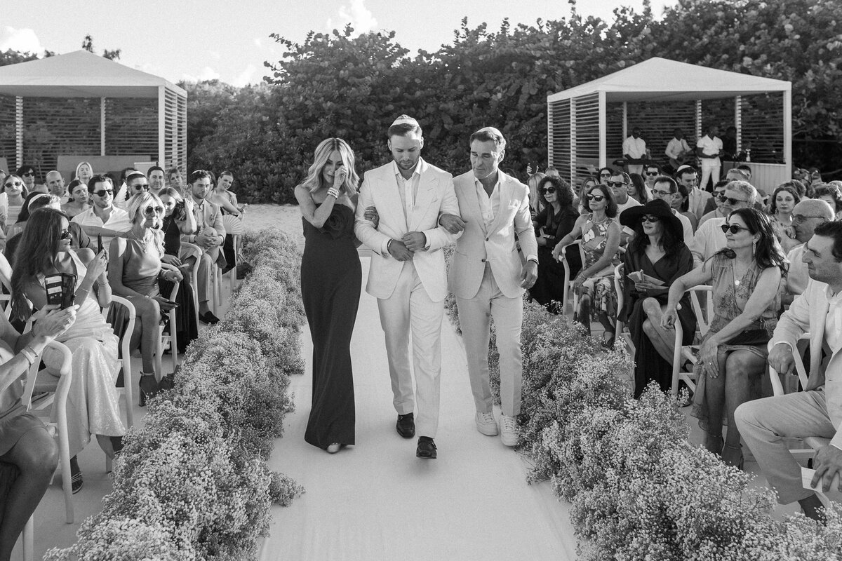 515-Four-Seasons-Resort-and-Residences-Anguilla-Nicole-Josh-Wedding-49