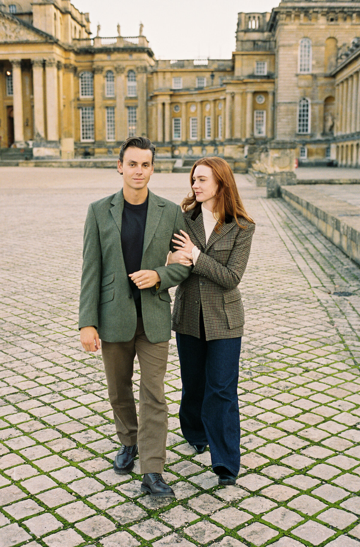 blenheim-palace-couple-portraits-analogue-5