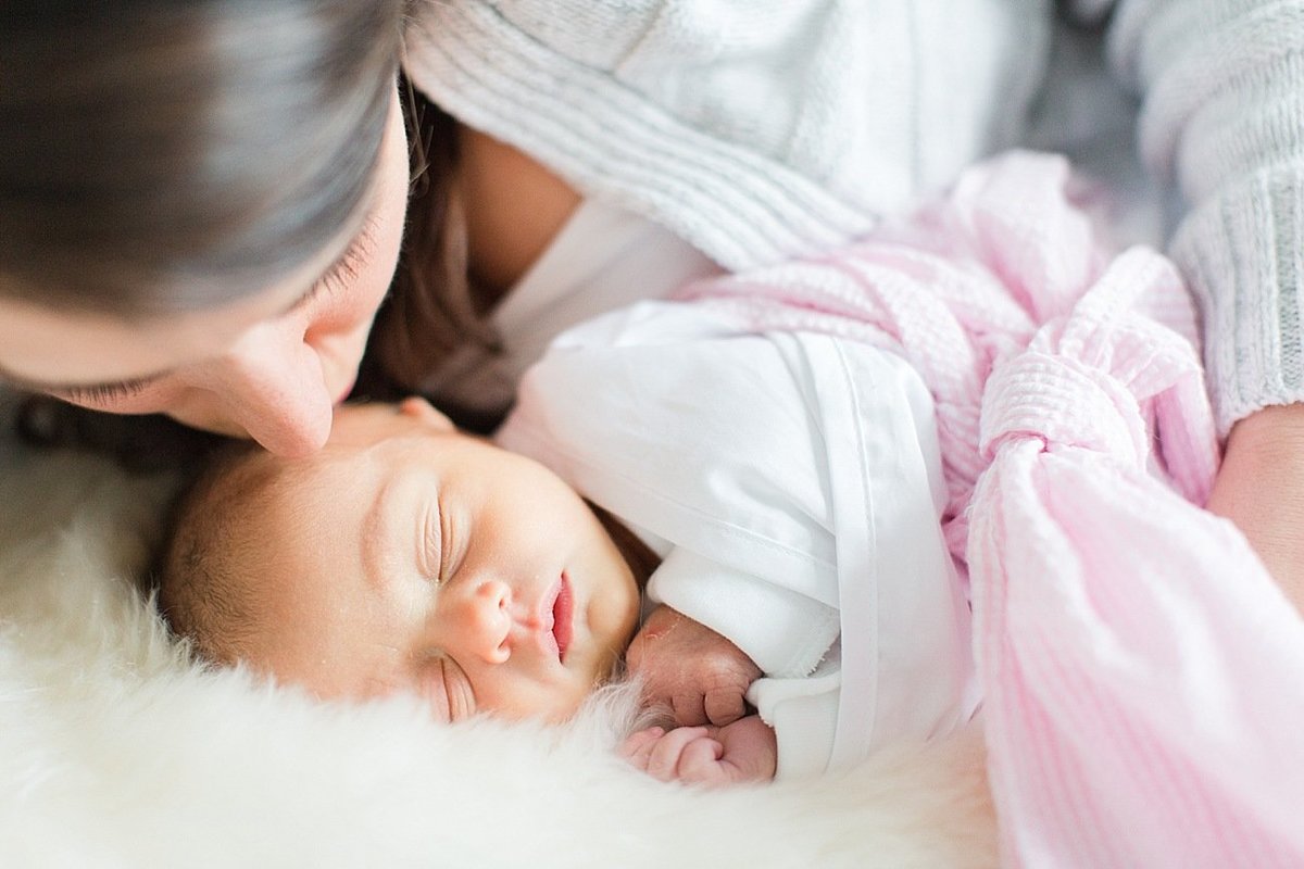 Lifestyle Newborn Photographer_0125