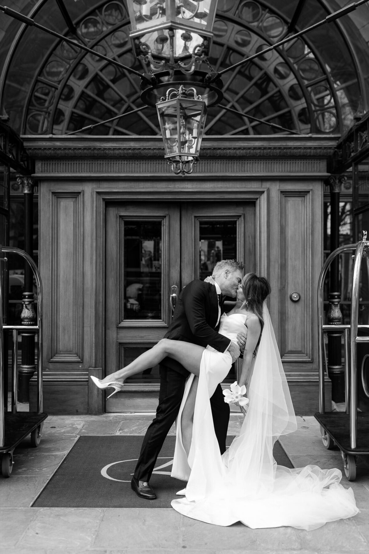 landmark-hotel-wedding-Jessy-Papasavva-Photography-359