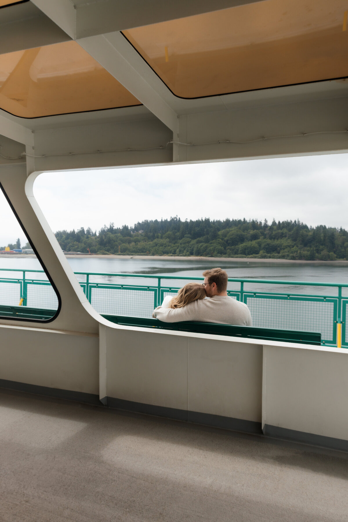 SeattleFerryCouplesPhotography93