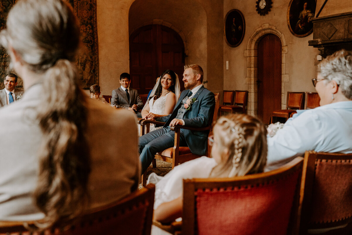 Trouwfotograaf in Zeeland. De leukste trouwlocaties in Zeeland vind je in deze blog. Door everatilroefotografie, trouwfotograaf in Middelburg,Zeeland