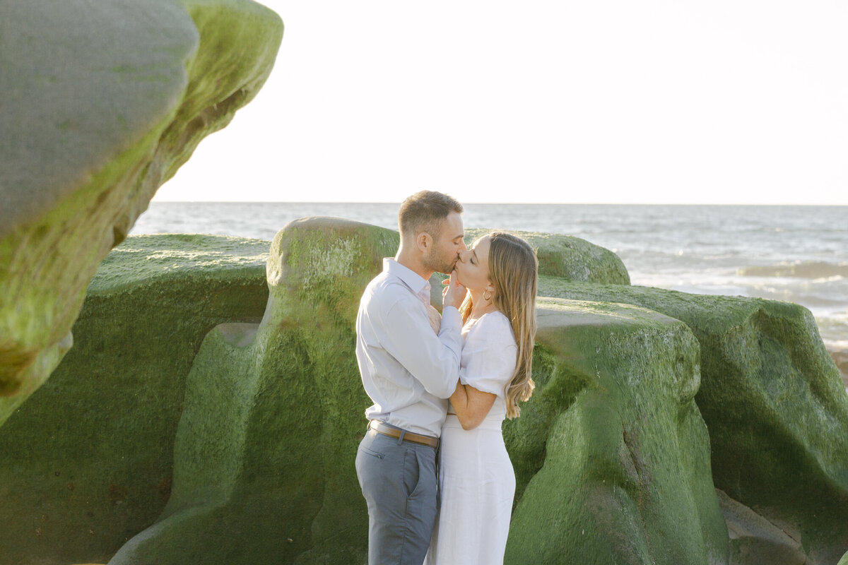PERRUCCIPHOTO_WINDNSEA_BEACH_ENGAGEMENT_25