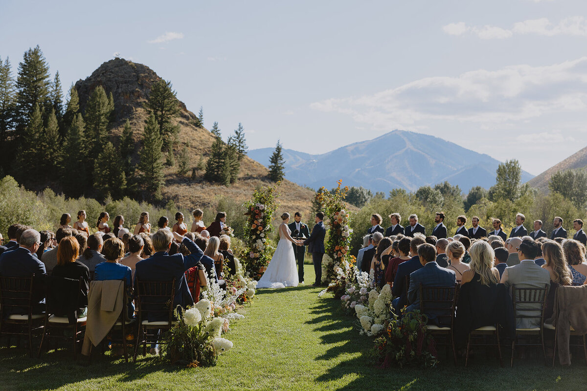 trail-creek-cabin-end-of-summer-wedding-kelly-jackson-ceremony-123