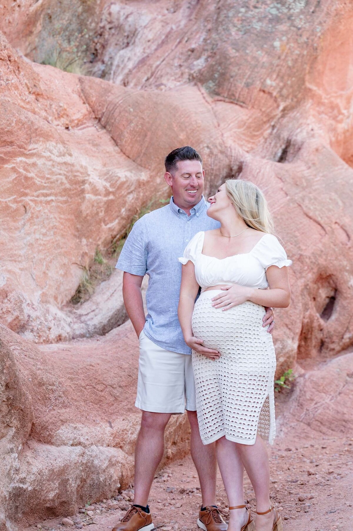 Colorado-Springs-CO-Family-Session-Red-Rock-Canyon-Open-Space-Magnolia-And-Grace-Photography-Co-LindseyZ# (1)-15