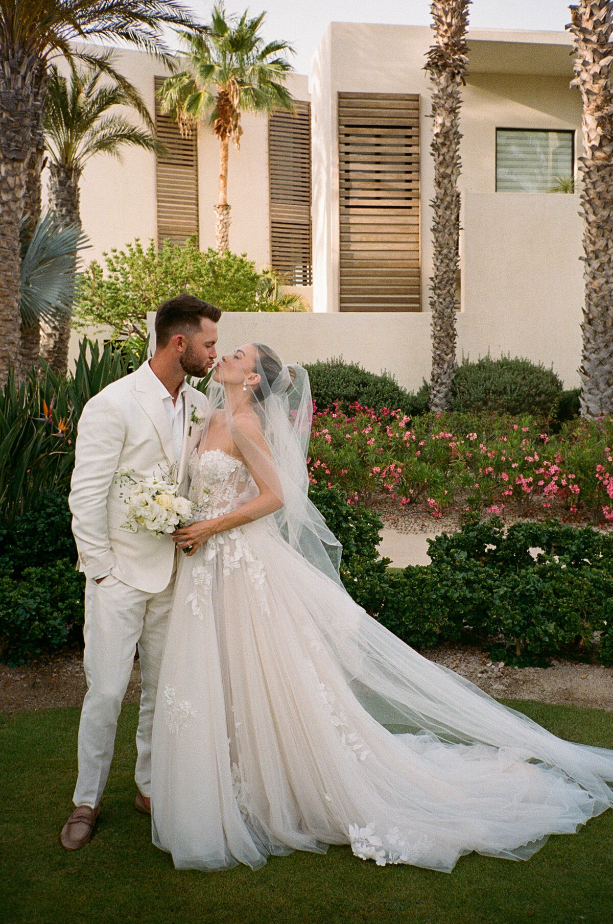 515-Chileno-Bay-Resort-LosCabos-Mexico-Summer-Kyle-Allen-Wedding-54