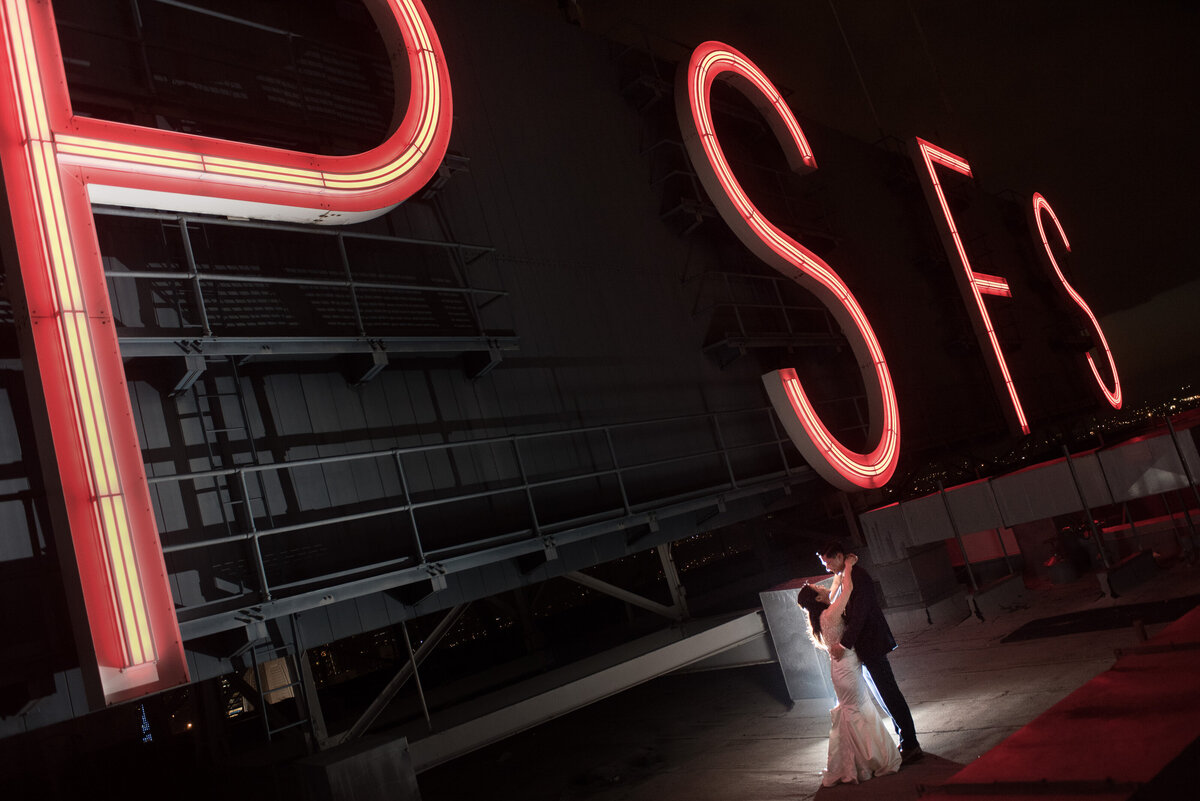 young-couple-wedding-photography-in-philadelphia-11