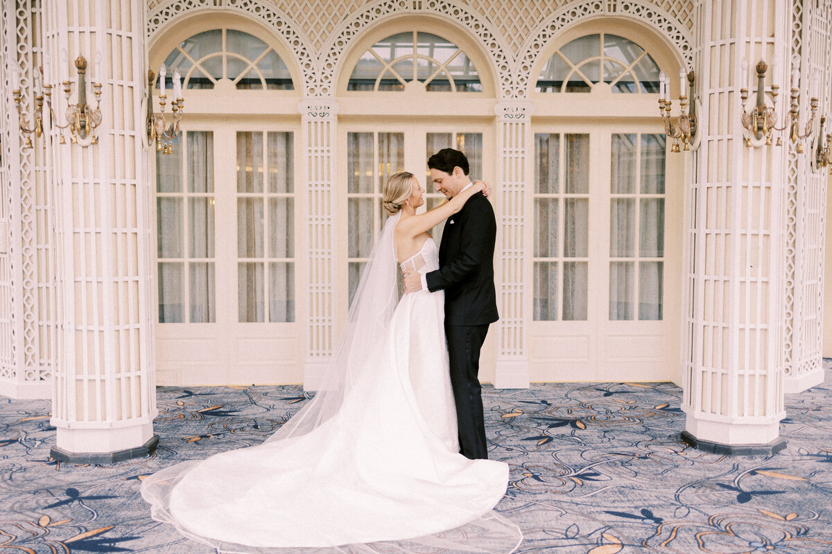 calgary_wedding_photographers_fairmont_banff_springs_destination_wedding_nicole_sarah-39