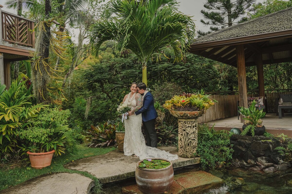 Noelani Gardens Oahu Wedding_11