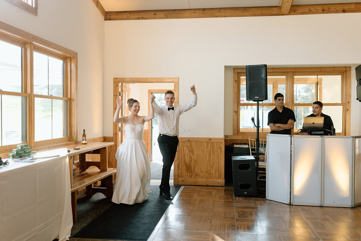 sussex-ski-lodge-wedding-116