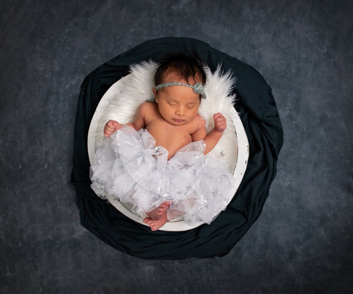 newborn-photography-ballet-cuyahoga-falls-photographer