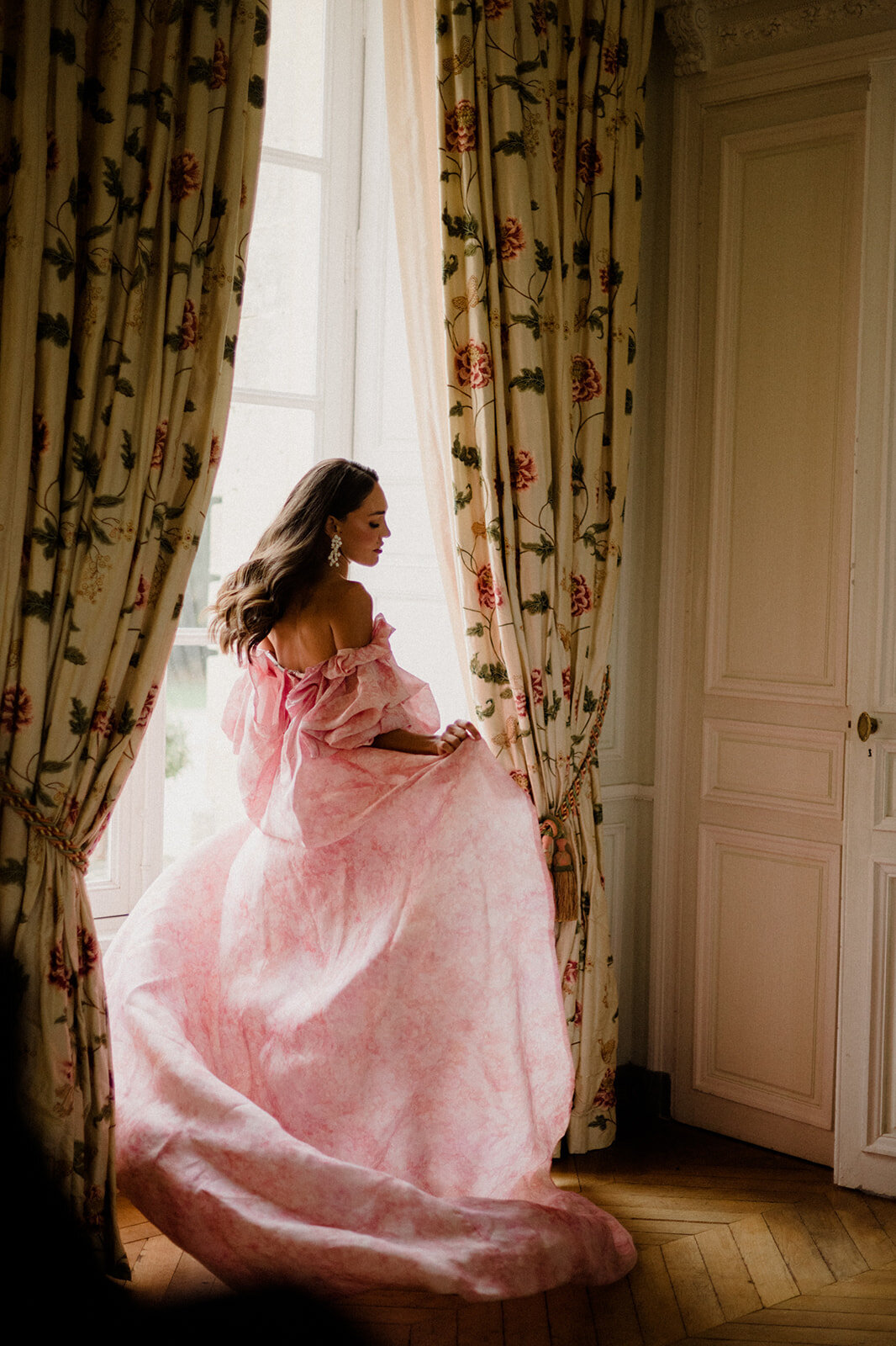 028France Chateau Luxury Elopement_Chateau de Courtomer Elopement_Adventure elopement photographer-4829